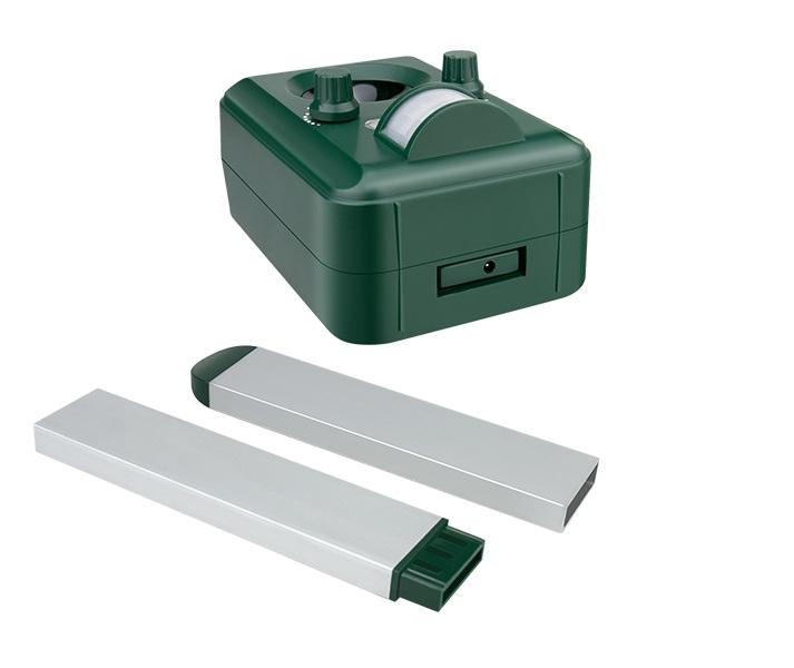 Venkovní ultrazvukový odpuzovač kun, psů, koček, netopýrů a ptáků.